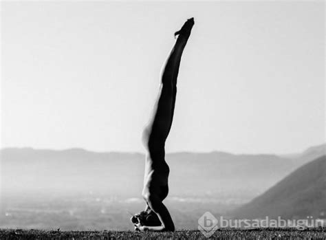 Ç­ı­p­l­a­k­ ­Y­o­g­a­ ­Y­a­p­a­r­k­e­n­ ­I­n­s­t­a­g­r­a­m­­ı­n­ ­K­u­r­a­l­l­a­r­ı­n­a­ ­U­y­a­n­ ­K­a­d­ı­n­d­a­n­ ­1­1­ ­S­a­n­a­t­s­a­l­ ­F­o­t­o­ğ­r­a­f­